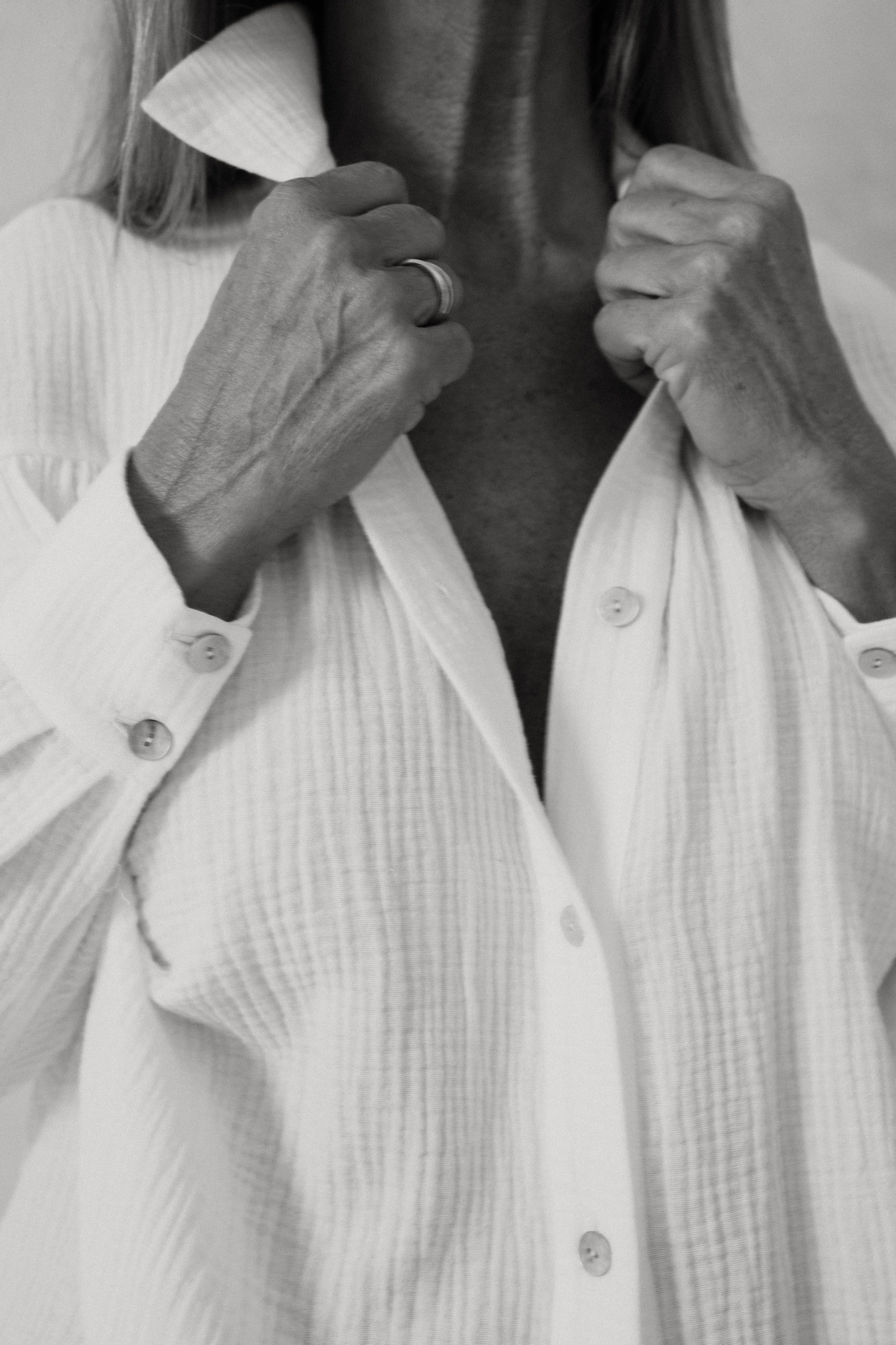 ABRIL - CAMISA BLANCO ALGODÓN