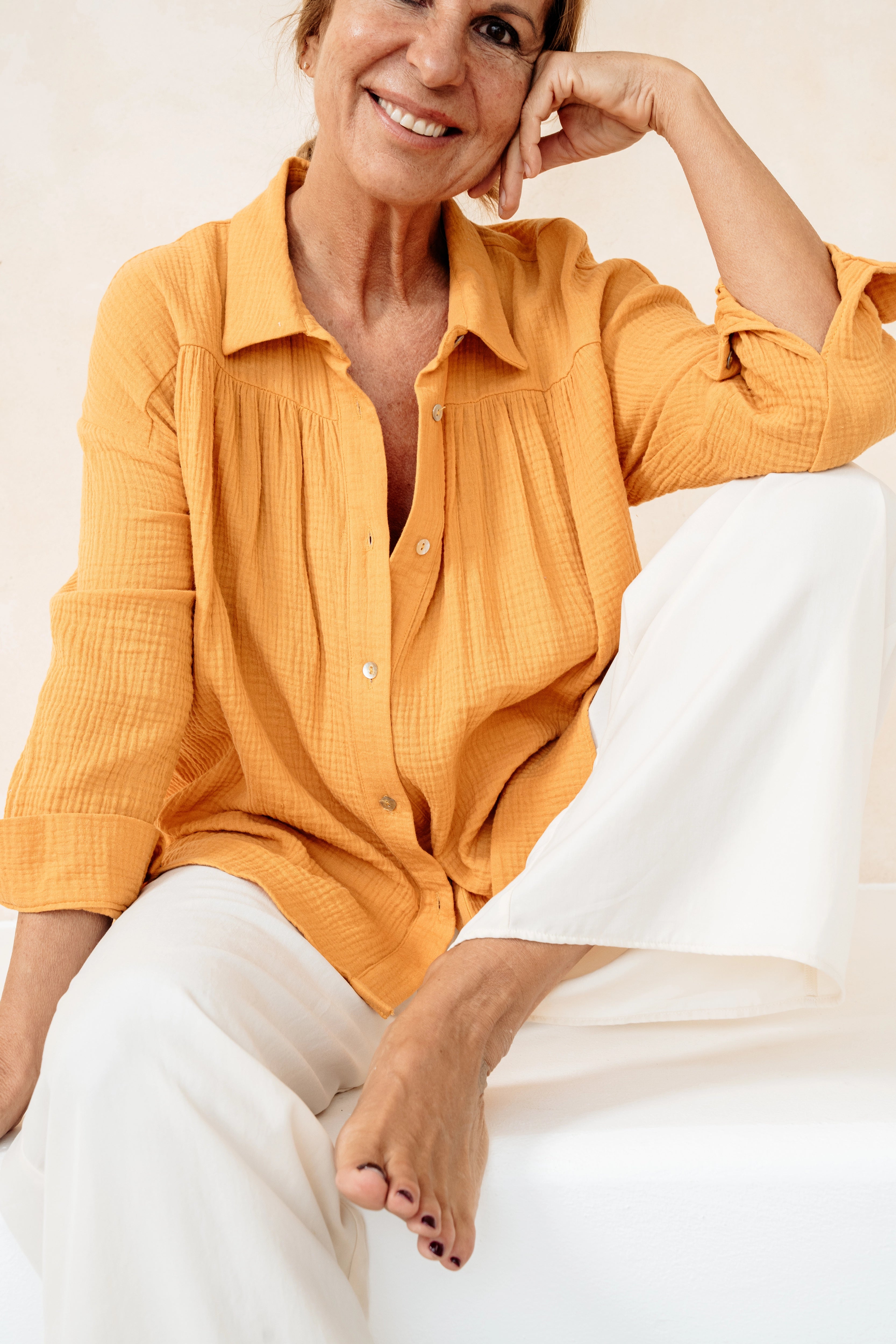 ABRIL - CAMISA MOSTAZA ALGODÓN