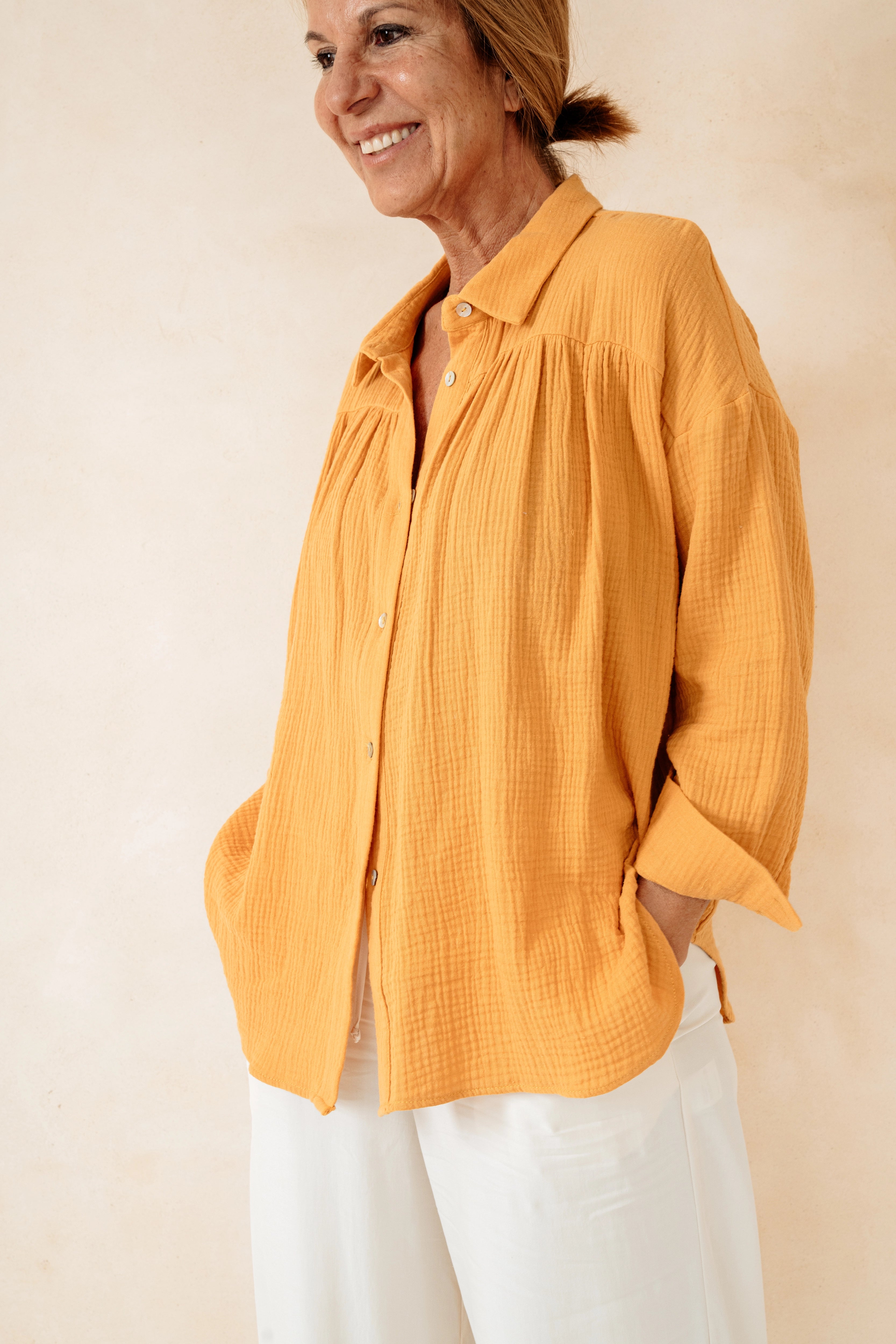 ABRIL - CAMISA MOSTAZA ALGODÓN