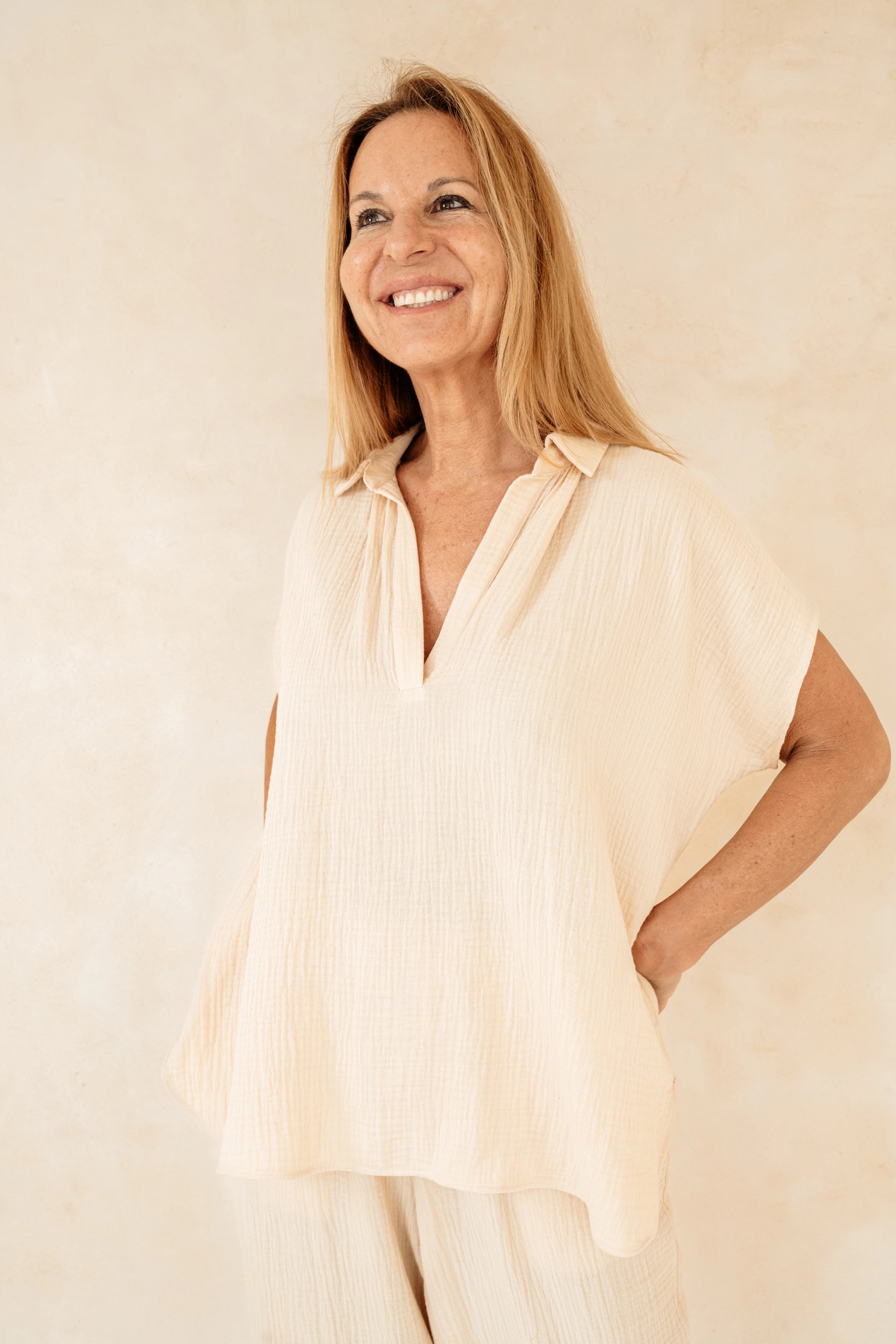 BASMA - CAMISA BEIGE ALGODÓN