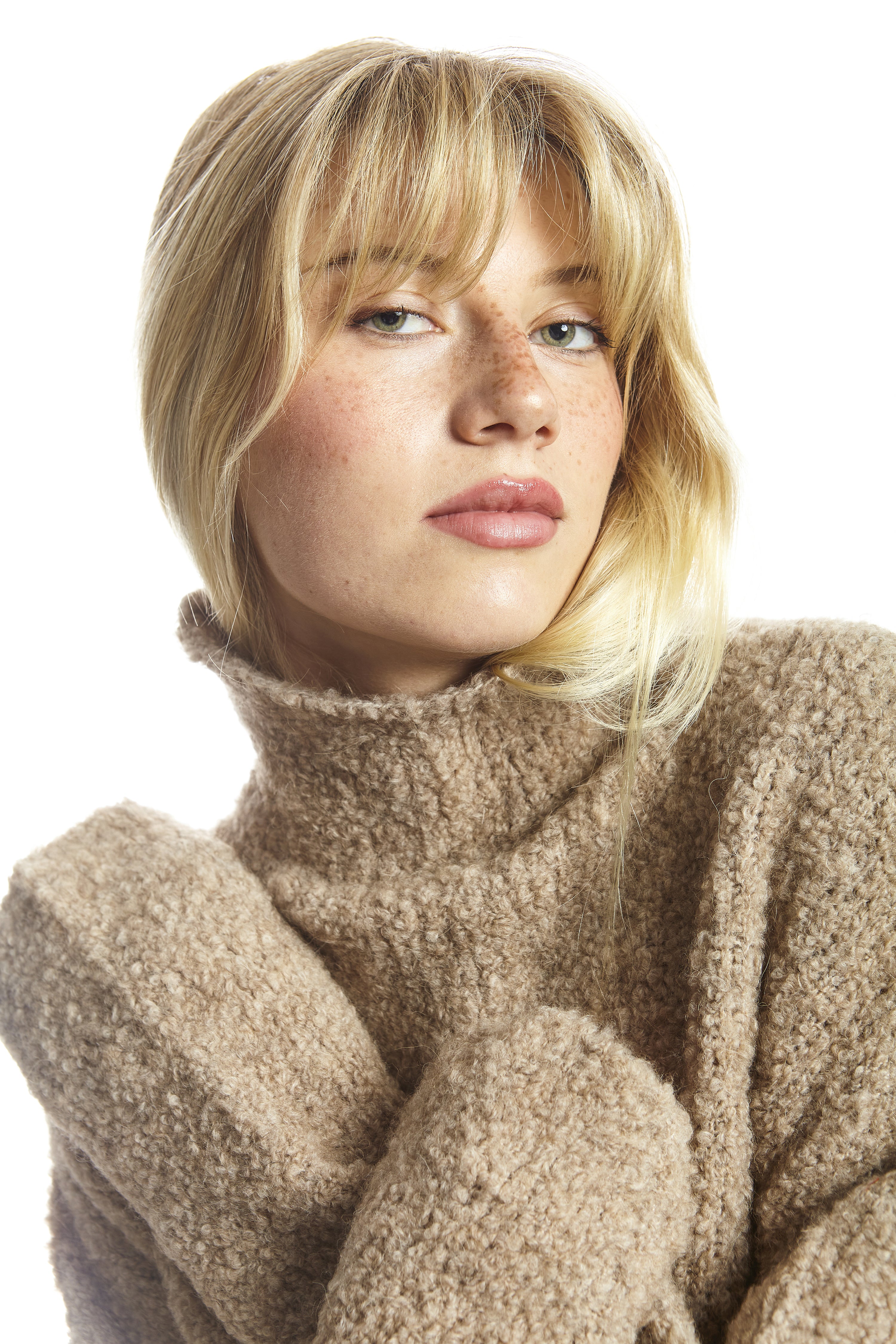 Jersey cuello cisne bouclé beige