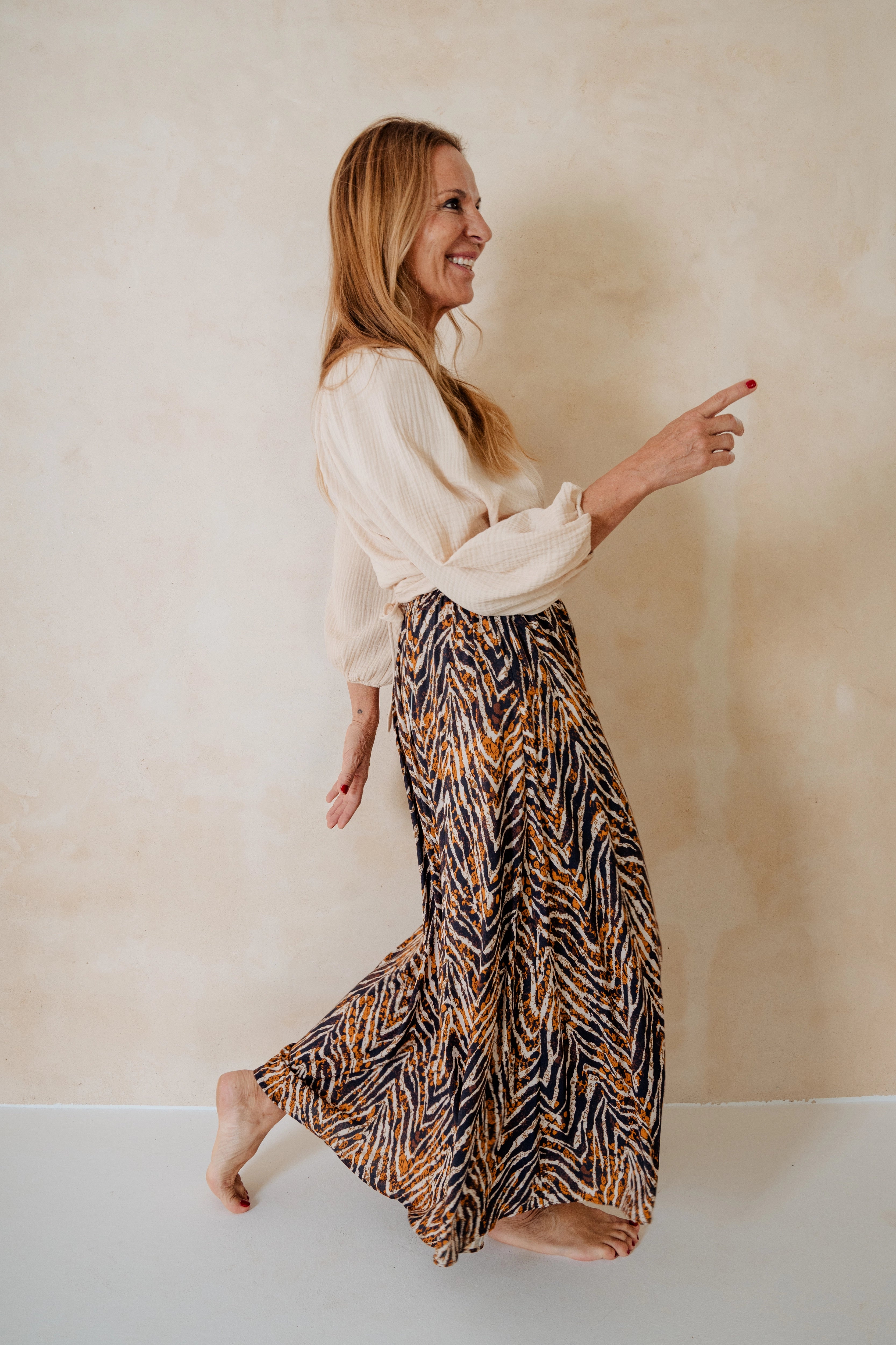 VIKA - FALDA TIGRE MARRÓN