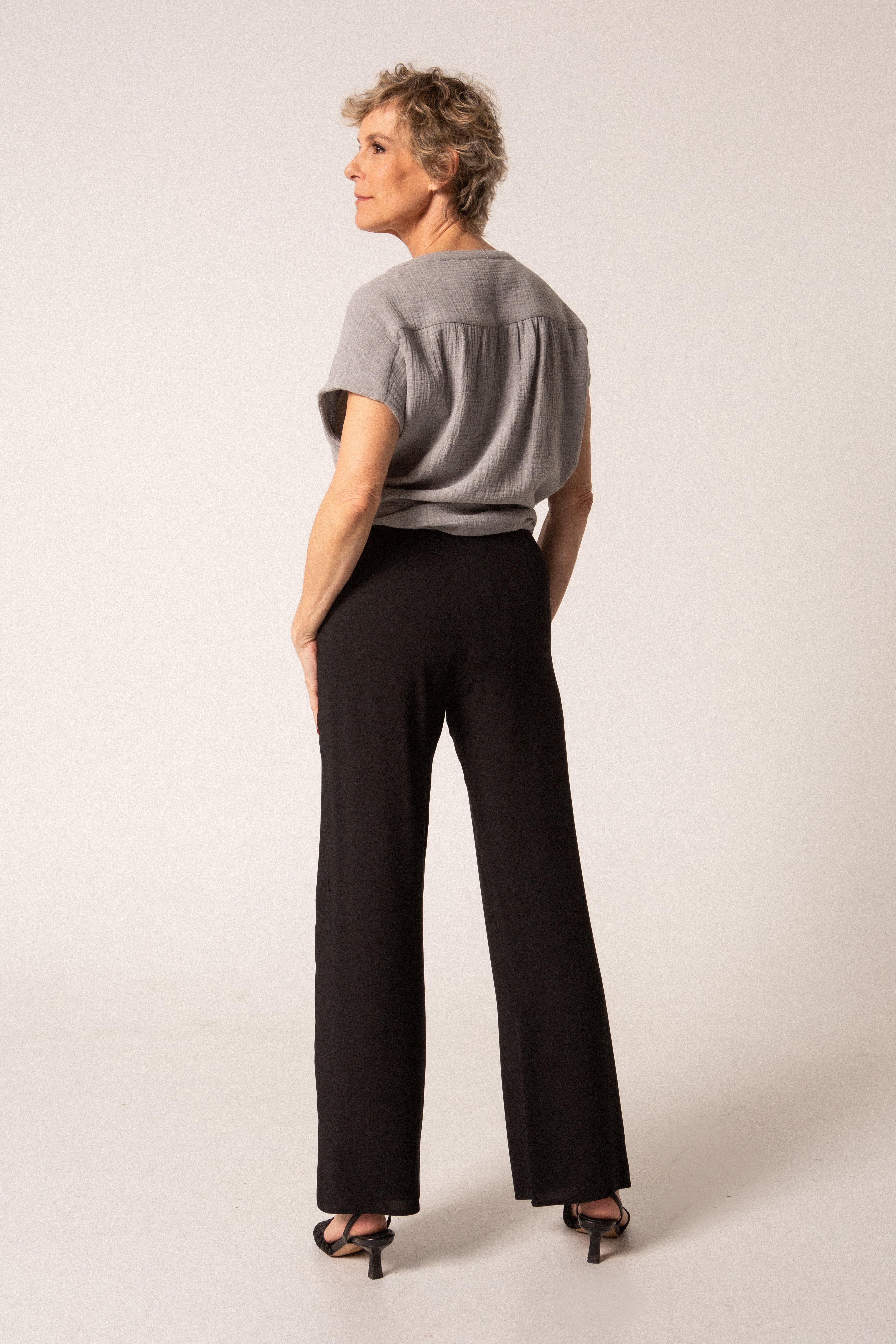 HUGO - PANTALÓN NEGRO