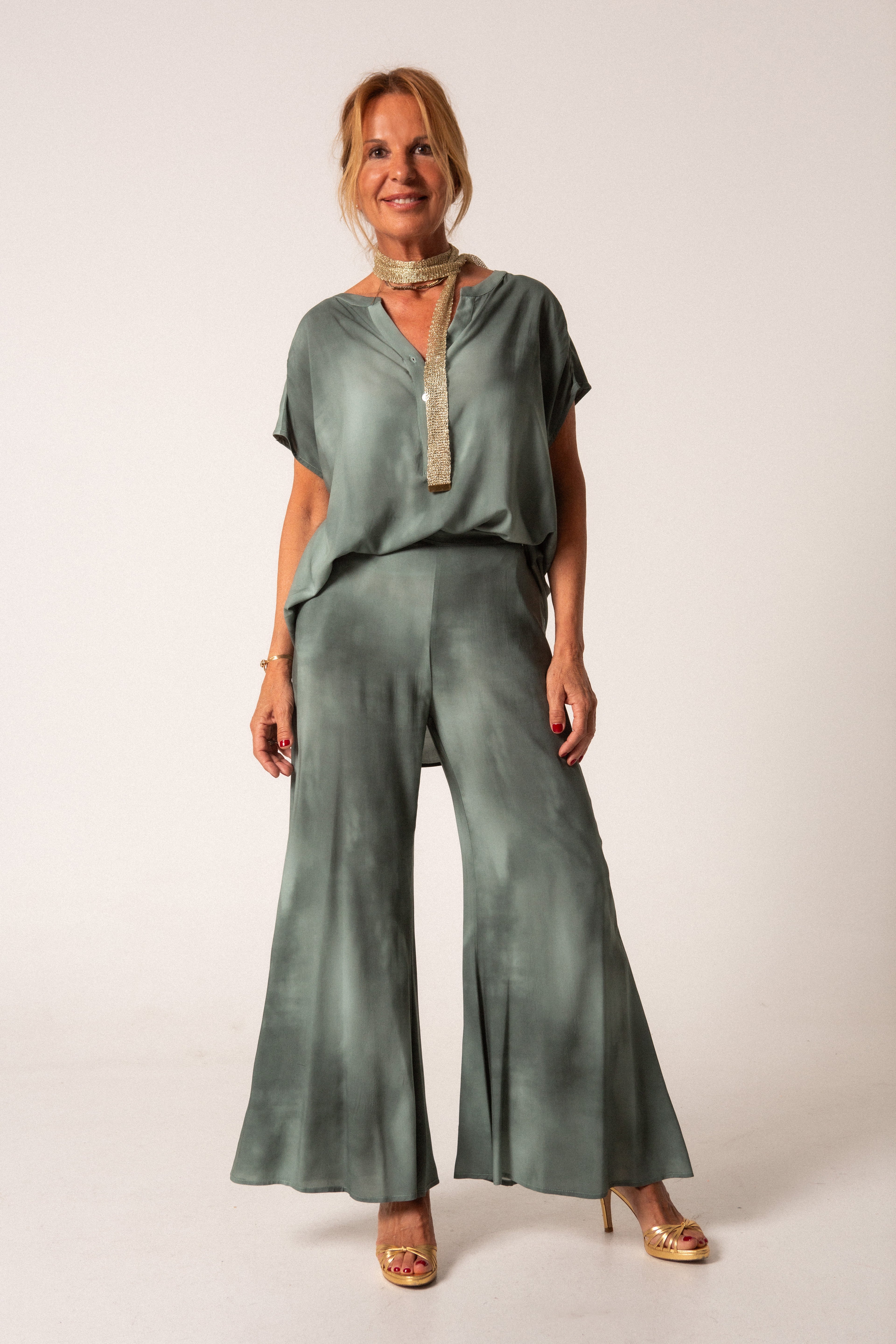 DEO - PANTALÓN ESTAMPADO VERDE