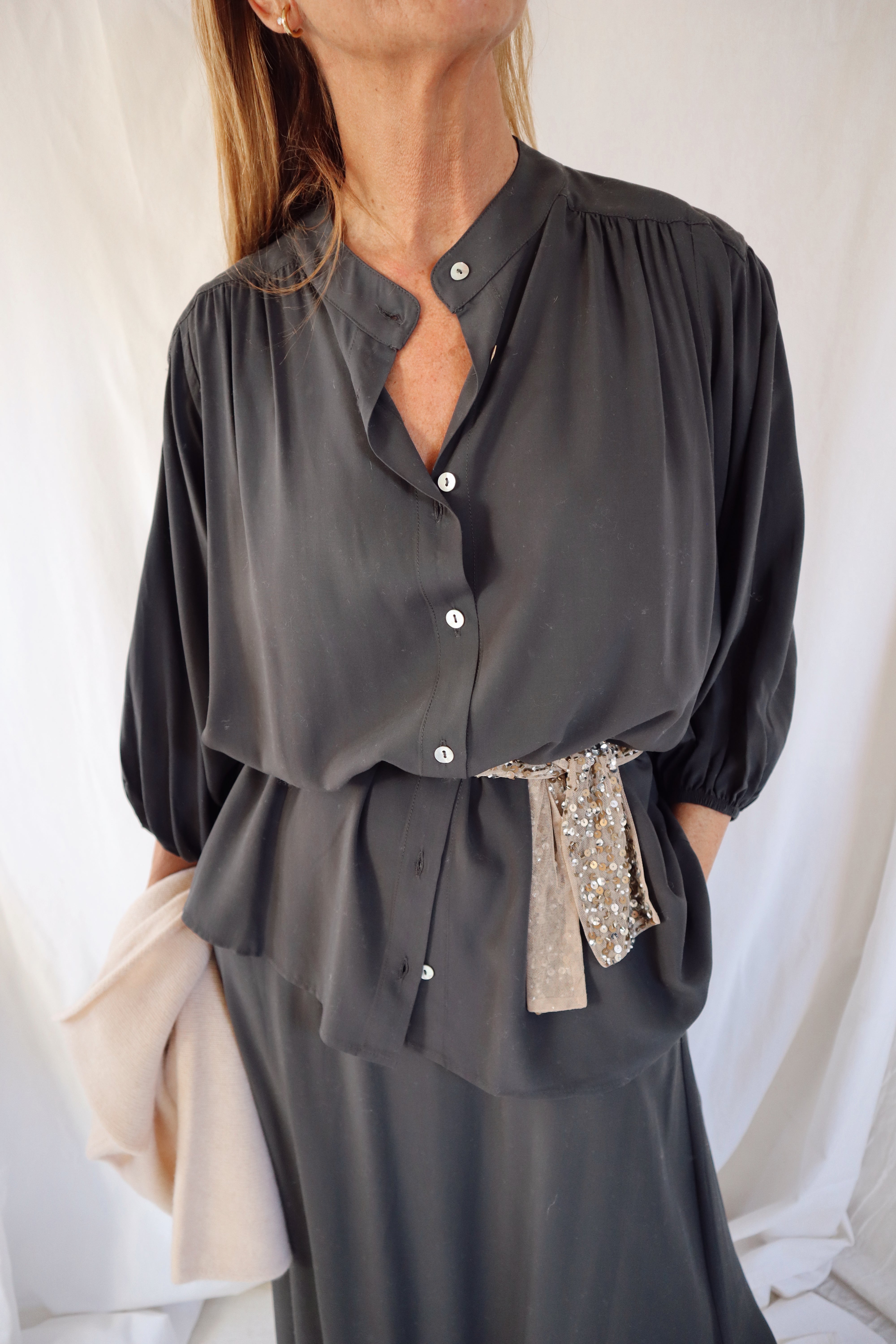 KARLA - CAMISA GRIS PLOMO