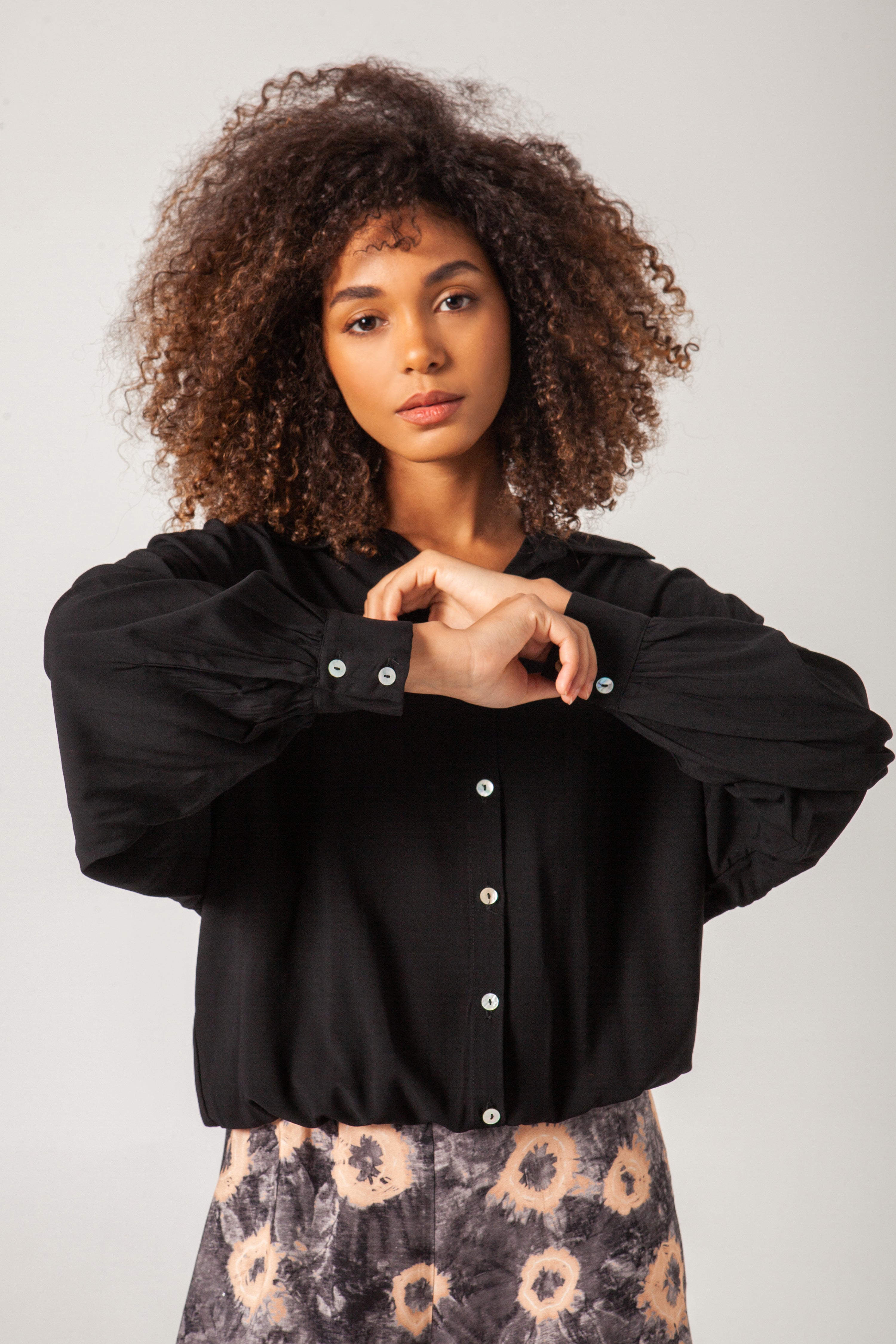 Camisa Karina negra