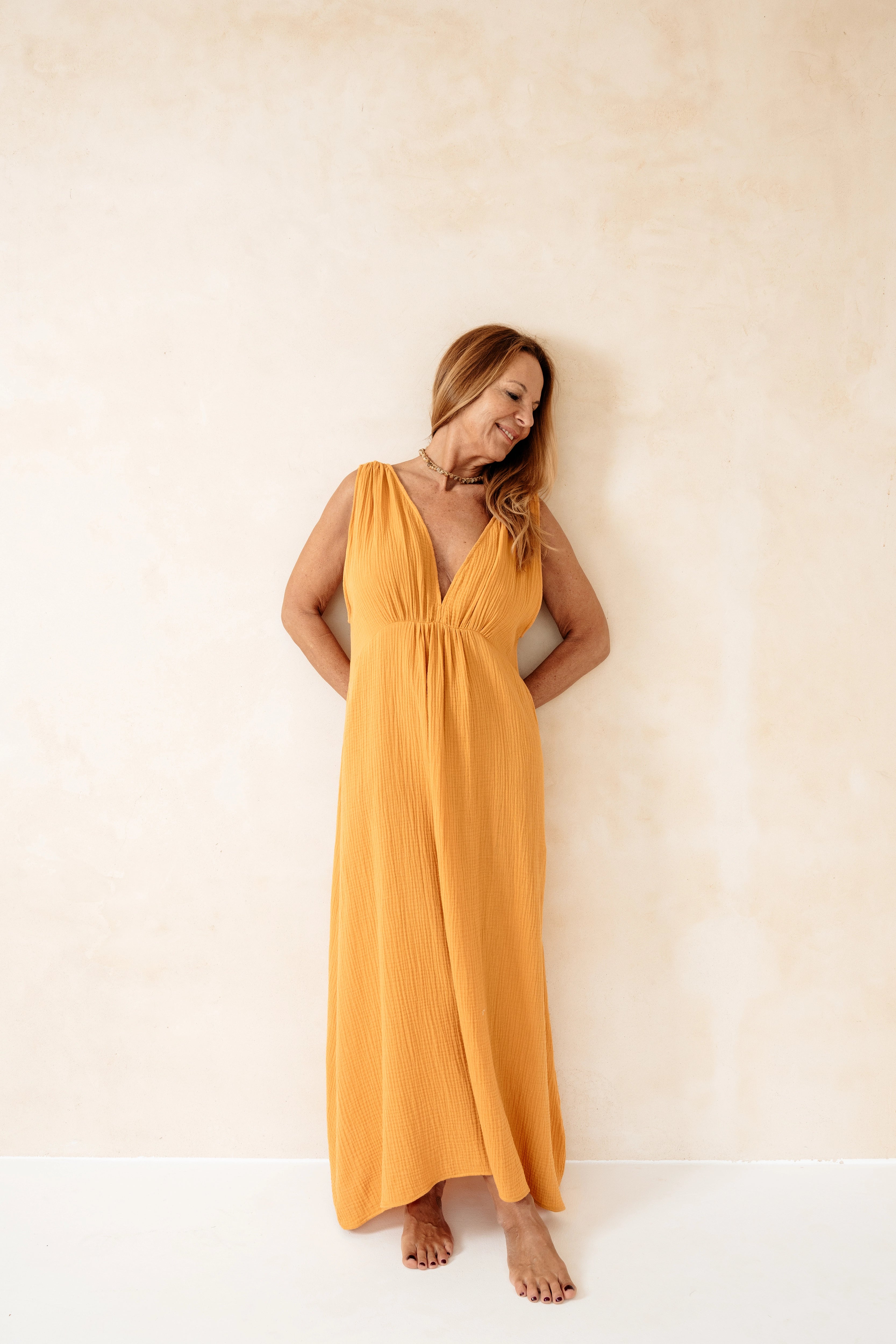 MÁXIMO - VESTIDO MOSTAZA ALGODÓN